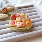 いちごたっぷりスイーツセット＊ミニチュア付きゴールドピルケース