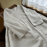 七分袖　前開きVネックワンピース　綿麻