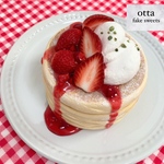 いちごパンケーキ小物入れ