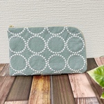 L字ファスナーポーチ　刺繍　ミント　通帳ケース　お薬手帳　L字型ファスナー　マルチケース