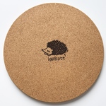 すやすやハリネズミくん　コルク鍋敷き19cm 　 改再販