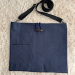 採尿バッグ（ウロバッグ）カバー　(下部穴　中央開き)