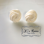上品☆ホイップクリーム チタンピアス