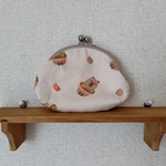 カピバラ柄 12㌢丸型口金 アイボリー