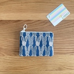 pomppia　ミニポーチ　ミナペルホネン の 刺繍生地　ポンピア　うさぎ　ブルー×ピンク