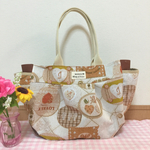 可愛いコラージュ柄のトートバック