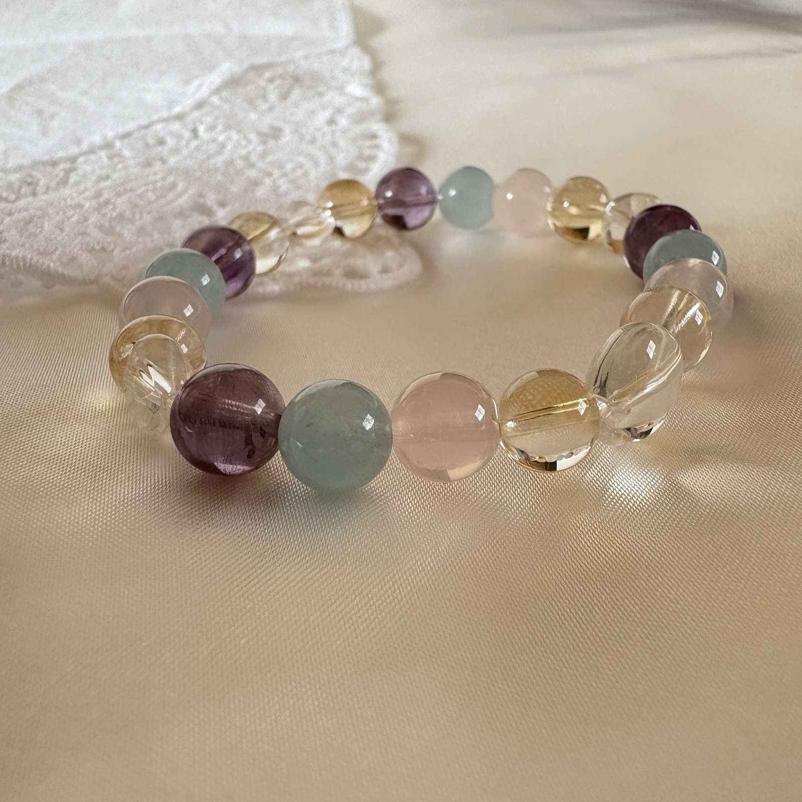 再販】アクアマリン × ハート水晶 ブレスレット ― パステルカラーの 
