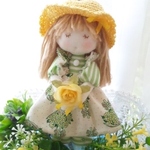 ストラップ付ドール（イエロー薔薇）