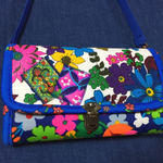 青いお花畑な長財布