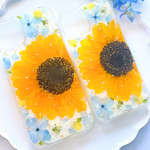 ひまわりとアジサイのサンシャインブーケ( ヒマワリ 押し花 スマホケース )