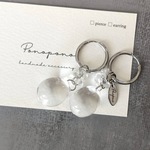 弾ける透明感！クリアドロップのフープピアス/イヤリング　クリア　透明　夏ピアス　おしゃれ　個性　プール　海　大ぶり　大きめ　揺れる　シルバー　チタン　変更OK アレルギー対応　ガラス