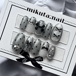 【モノトーンネイル】黒シアー×ドットネイル🖤🩶　トレンドネイル　シアーネイル　ガーリーネイル　キラキラネイル　リボンネイル　黒推し　韓国ネイル