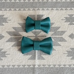 【受注生産】レザーリボンM（ターコイズ）