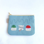刺繍　フラットポーチ＊かき氷しろくまさん