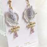 ラベンダーのフリルフープ イヤリング/ピアス