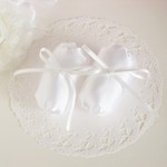 ベビーシューズのリングピロー用ミニクッション（リボン付き）