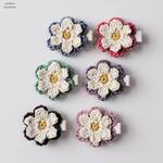 フリルのようなお花が可愛いヘアクリップ・ヘアアクセサリー・犬用ヘアクリップ・ベビーヘアクリップ・手編み