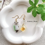 🍺呑んべぇキョムキョムのピアス🐱🫛/イヤリング/ノンホール樹脂/チャーム/金属アレルギー対応有/レジン/猫/ねこ/ネコ/枝豆/ビール