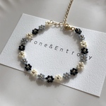 くすみモノトーンのお花のビーズブレスレット（丸小ビーズ） / Normal Monotone beaded bracelet