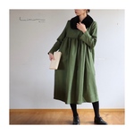 くるみボタンがアクセント！コットンリネン胸元切り替えギャザーワンピース／綺麗めリネンワンピース／アイビーグリーン