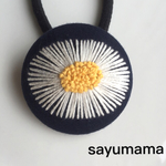 再販☆刺繍☆くるみボタンのヘアゴム