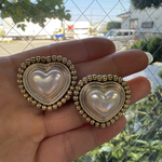 大ぶりハートのビーズ刺繍ピアス♡