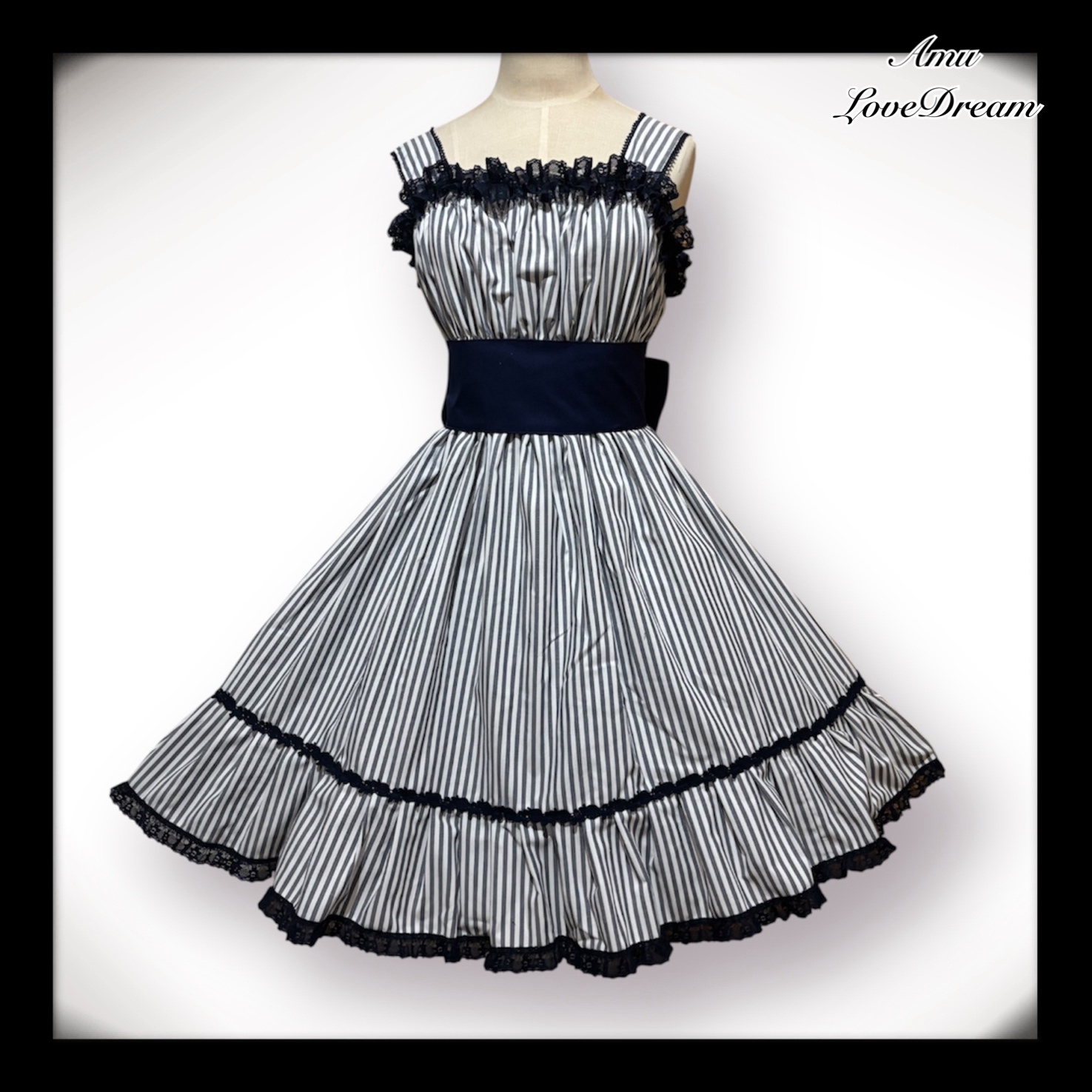 ハンドメイド　アリス風＆花柄　ダブルガーゼワンピースとエプロンの3点セット Belle エプロン付きワンピースセット【胡桃木JK】 – Epetice