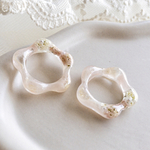 〖 9〜12号リング〗ohana ring⌇strawberry🍓　　　　　　　　　　　　　　　　　指輪　ﾘﾝｸﾞ　ﾚｼﾞﾝﾘﾝｸﾞ　お花ﾘﾝｸﾞ　ﾚｼﾞﾝｱｸｾｻﾘｰ