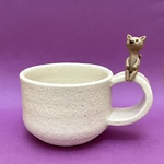 かわいい猫幸がちょこんと持ち手に座るマグカップ④