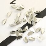 【c0832-3】 半円紐留ワニ口　大（幅15ミリ)　28個入り【2018/11/24入荷】 色消しシルバー