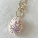 【完成品】"ピンク" レトロチューリップのアクセサリーチャーム&ブローチ
