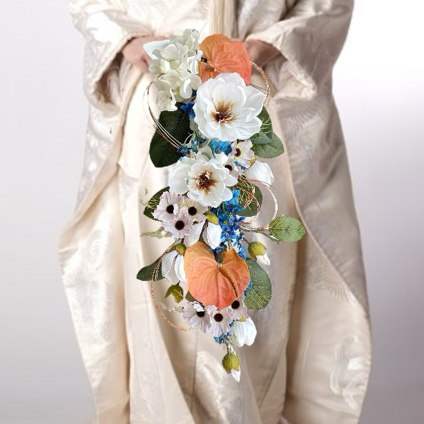 マグノリアのたおやかな和装 ブーケ」造花ブーケ/秋婚/和婚/白無垢に