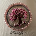 刺繍ブローチ