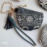 23日(土)21時🕘〜販売スタート♡new🕊️インド刺繍リボン チャームポーチ♡ half moon🌙①ハーフムーン　ハーフムーンポーチ　チャームポーチ　便利なチャームポーチ✨3,480円