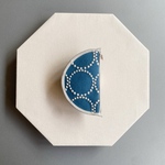 吊るせる半月ポーチ　tambourine dop lightblue mina perhonen