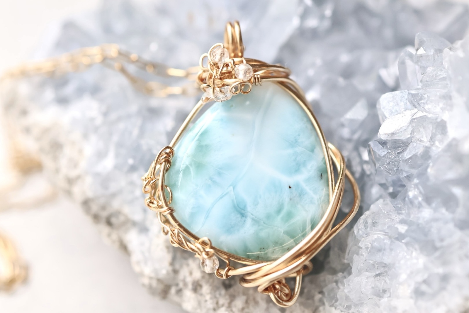 レムリンシードクリスタル♡原石♡ヒマラヤクォーツ♡No.2434 ヒマラヤ水晶 クリスタル原石 ペンデュラム レムリアンシード