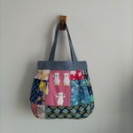 北欧風　ランダムパッチ　タック＆ダーツ　肩掛けトートBAG　ダンガリー調ブルー