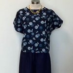 和柄の生地からブラウス・・M〜Ｌサイズ