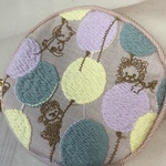 22fabricバルーンランド刺繍🪡　まんまるポーチ