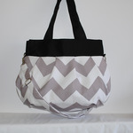 プリーツ入りトート - Large Chevron in Gray