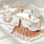 【 セット価格 ˎˊ˗】オリジナル刺繍スタイ+ガーゼハンカチ　出産祝い　出産祝いギフト　女の子　男の子　名入れギフト