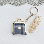 ぬくもり布仕立て＊小さながま口リングケース（ブラック系b）