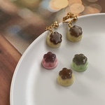 【500円セール】プリンなアクセサリー ピアス イヤリング変更可 抹茶プリン いちごプリン ぷりん 食べ物モチーフ たべもの スイーツ ミニチュア デザート 