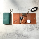 AirTag・カード・スマートキーも一緒に◎ 姫路レザー シックなカラーのねこモチーフのマルチキーケース【受注生産】