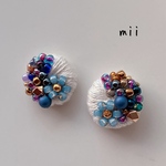 ビーズ刺繍ピアス／イヤリング　