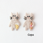 《受注生産》なぁ、🍺飲もうや猫　手刺繍ピアス