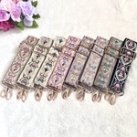 スマホストラップ　ショルダーストラップ　インド刺繍リボン　レース