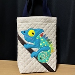 カメレオン君手さげ