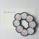サークル☆ビーズ刺繍ブローチ