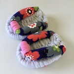 （鼻緒: 黒猫とお花の北欧柄）足半布ぞうり